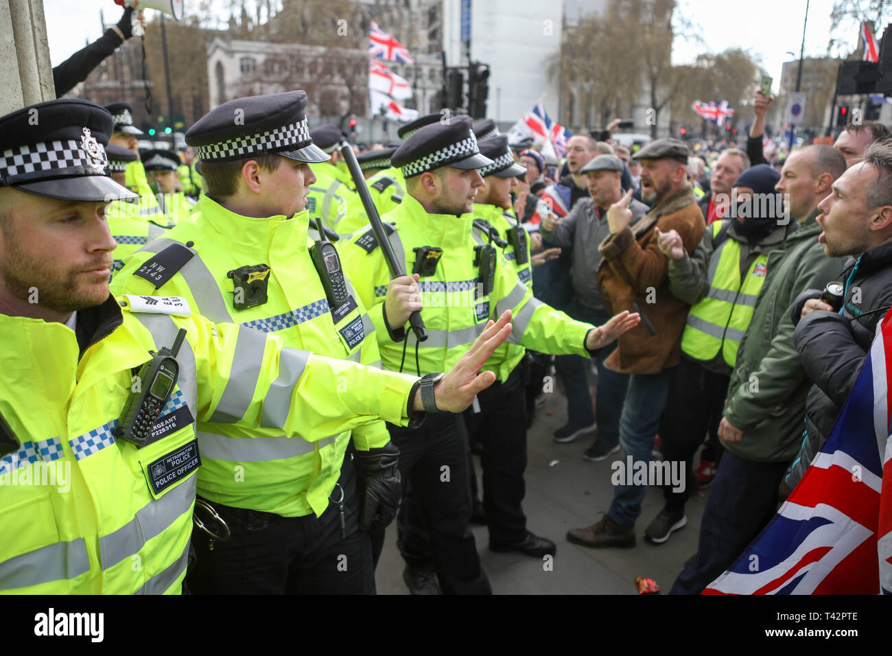 Westminster, London. 13. April 2019. Patrioten und Nationalisten auf den Parliament Square zeigen wieder die Kontrolle über das Parlament zu übernehmen und die EU auf die Welthandelsorganisation Bedingungen verlassen. Penelope Barritt/Alamy leben Nachrichten Stockfoto