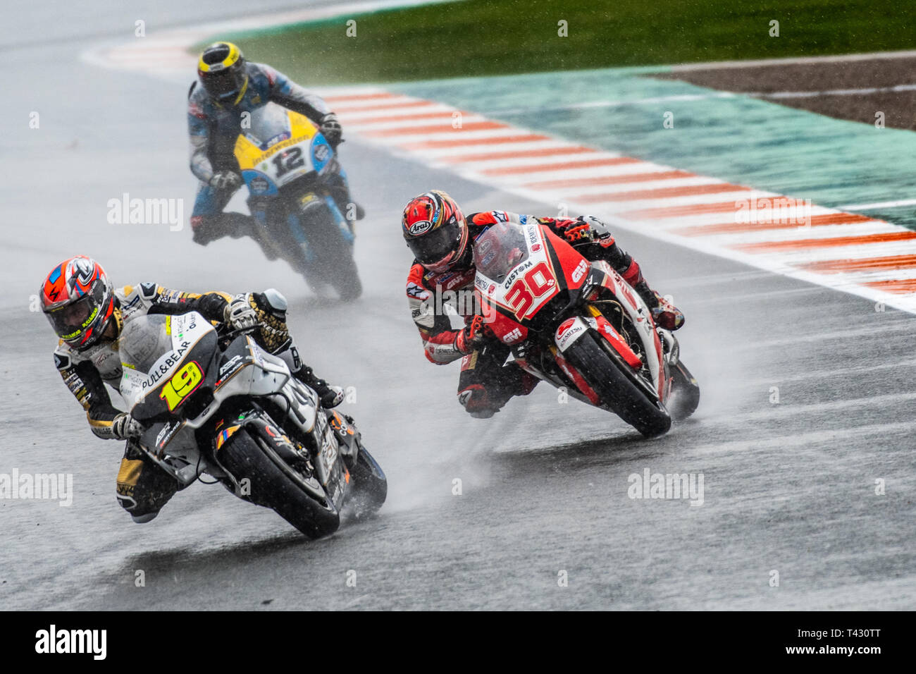 Valencia/Spanien - 11/18/2018 - #19 Alvaro Bautista (SPA, Nieto Team) und #30 Takaaki Nakagami (JPN, LCR) während der Valencia GP auf Ricardo Tormo Stockfoto
