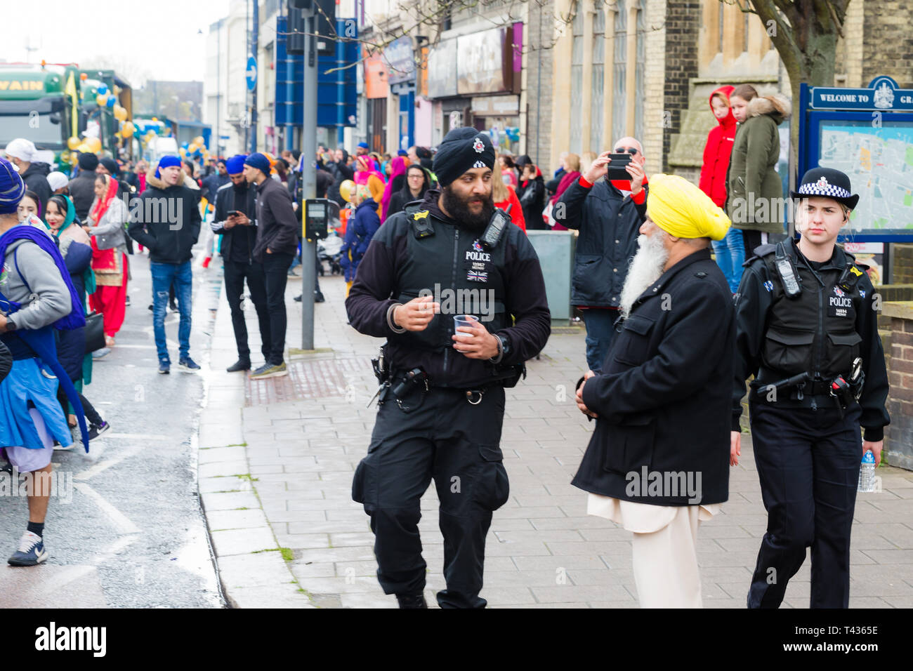 Gravesend, Kent, Großbritannien. Vaisakhi Festival 13. April 2019. Gravesend wird lebendig mit Farbe wie die Sikh Vaisakhi Gemeinschaft feiern. Stockfoto