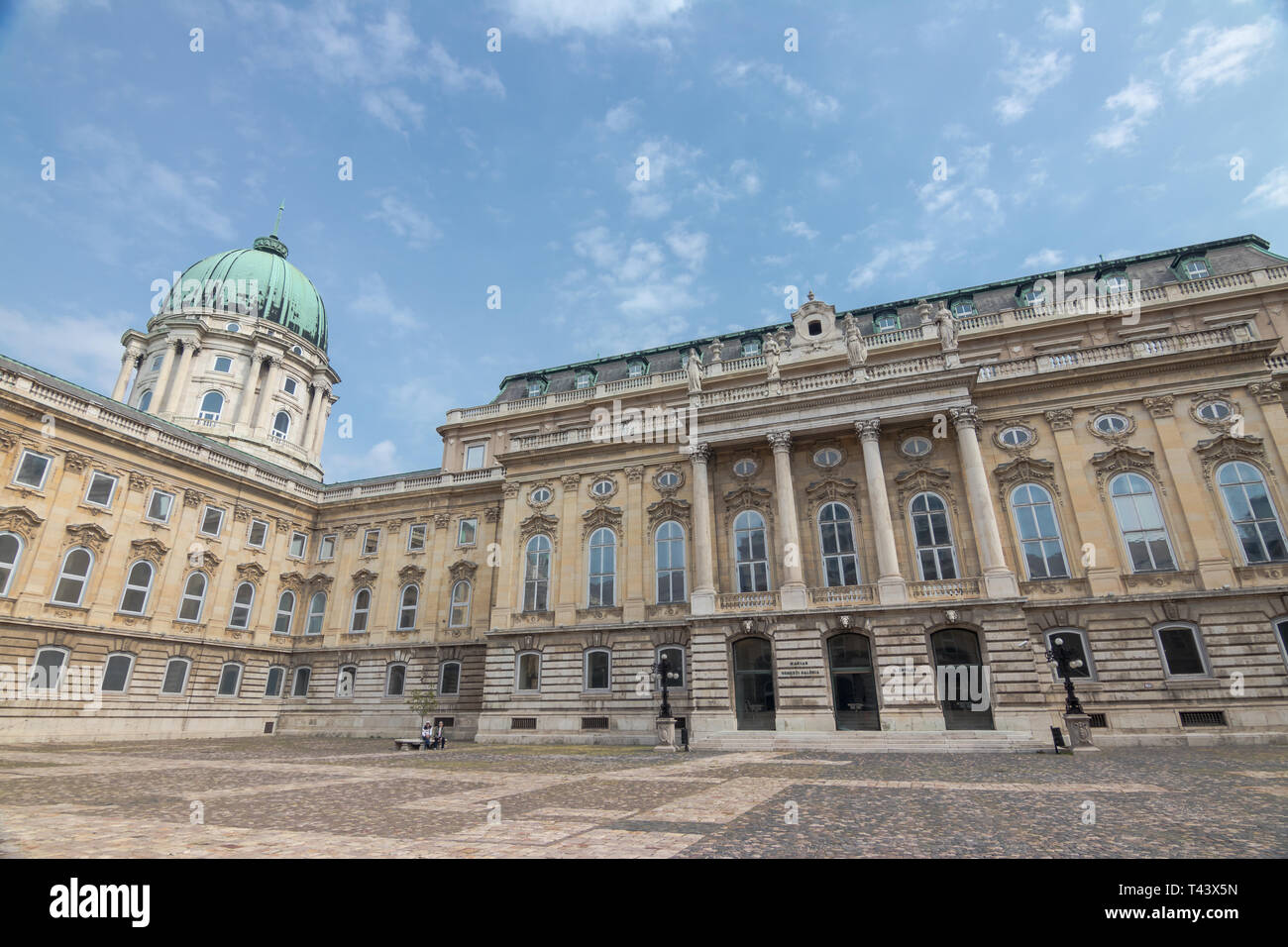 Die Budaer Burg (Königlicher Palast) Innenhof. Ungarische Nationalgalerie, Budapest, Ungarn. Stockfoto