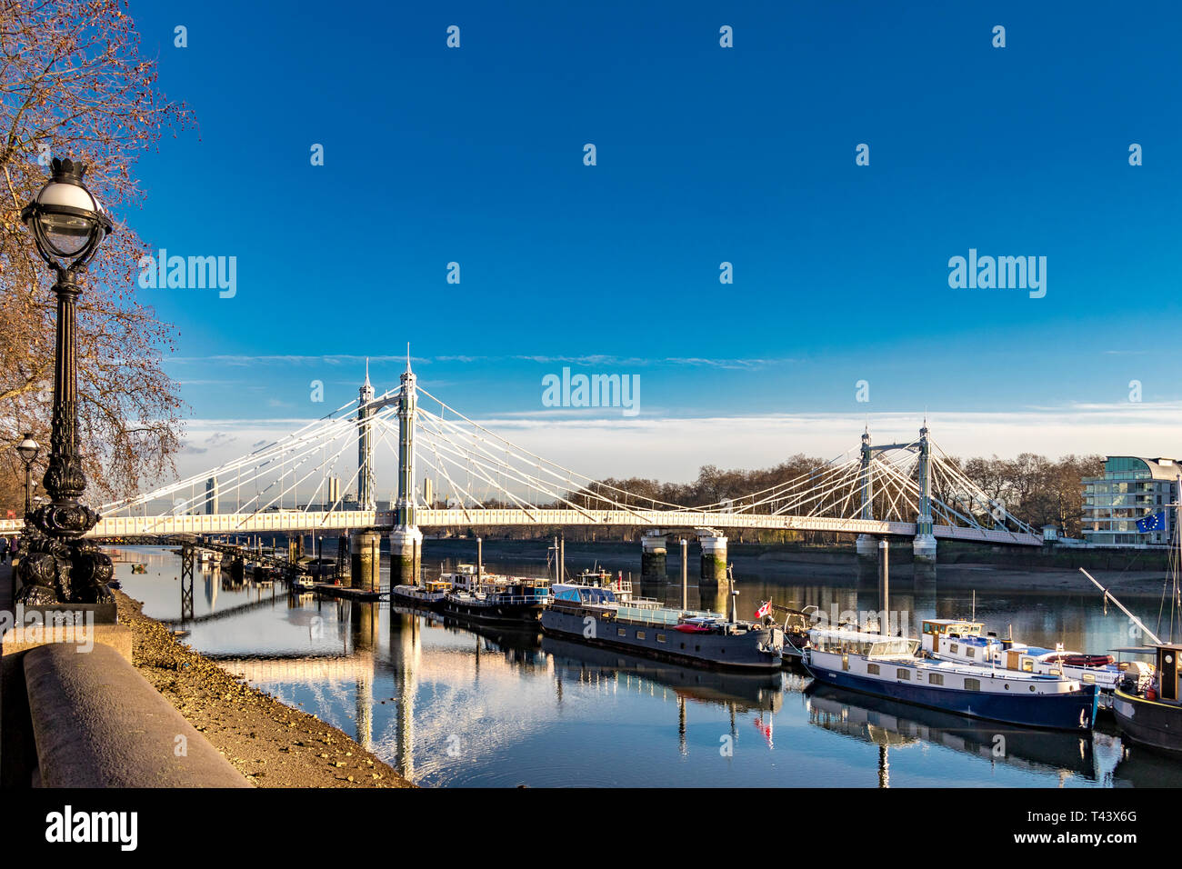 Albert Bridge, 1873 erbaut, verbindet Chelsea in London auf dem nördlichen Ufer, Battersea auf der Südseite, London, UK Stockfoto