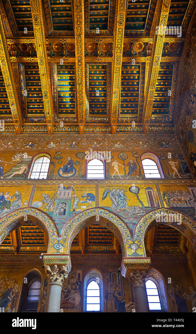 Mosaiken der Norman-byzantinischen mittelalterlichen Kathedrale von Monreale, Provinz von Palermo, Sizilien, Italien. Stockfoto