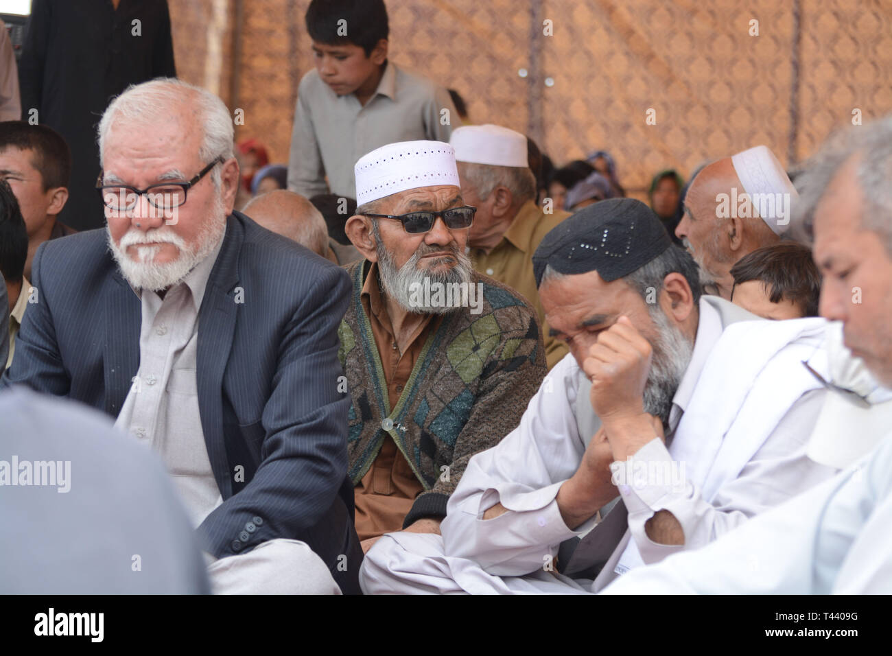 QUETTA, PAKISTAN, 13. April 2019: Mitglieder der Hazara Community einrichten auf der Nationalstraße N-25 während des Protestes gegen die terroristischen Angriff Targ Stockfoto