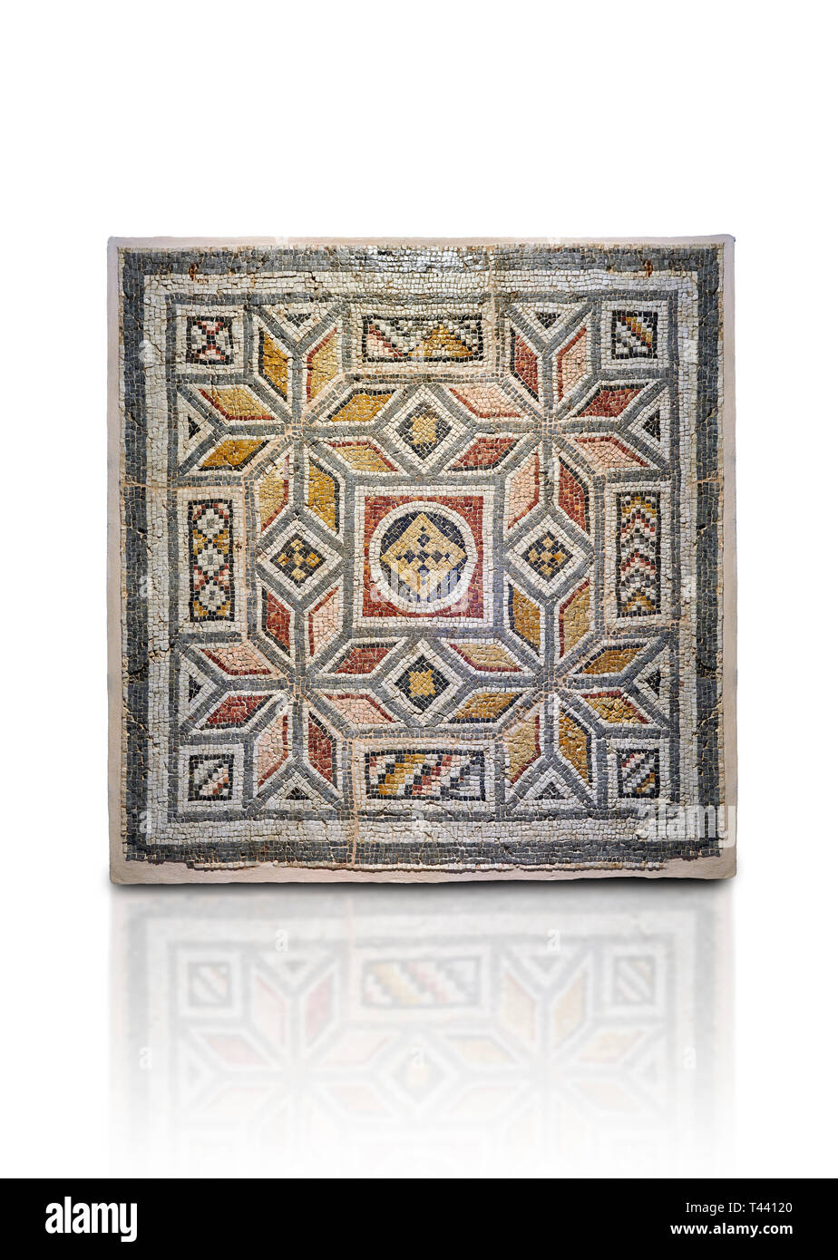 Römische Mosaiken - Geometrische Mosaik. Haus der Oceanos, Alte Zeugama, 2. - 3. nachchristlichen Jahrhundert. Das Zeugma Mosaic Museum, Gaziantep, Türkei. Stockfoto