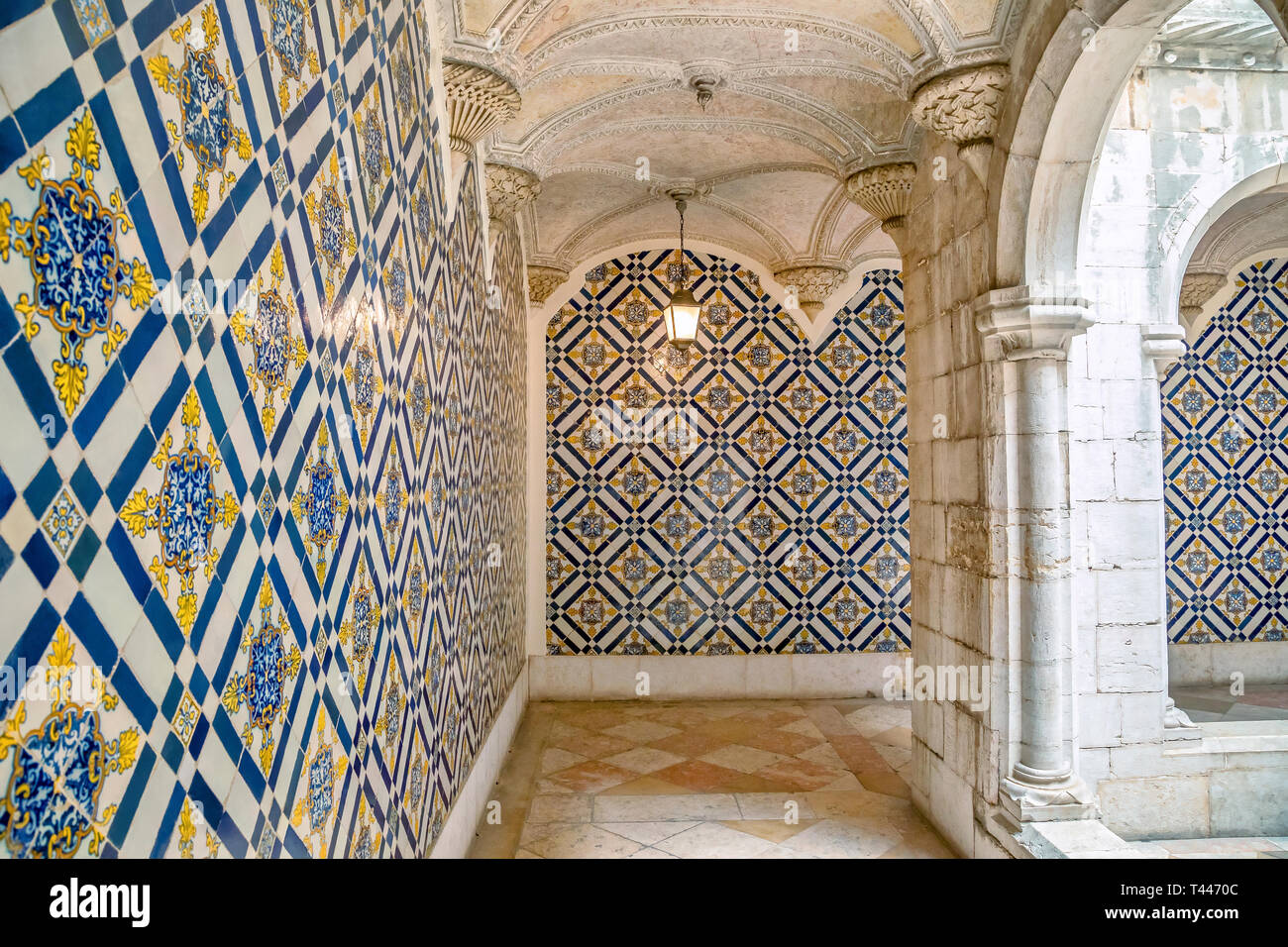 Geflieste Wände innerhalb des Nationalen Azulejo Kacheln Museum, Portugal Stockfoto