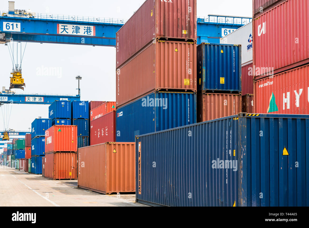 Shanghai, China - am 04.Juli 2016: Szene von Shanghai Hafen Container Freight Terminal. Stockfoto