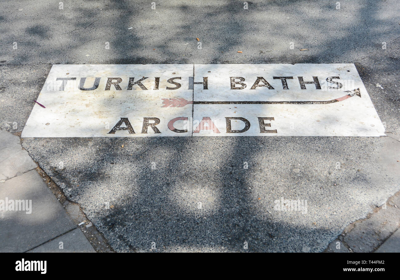 Eine antike Türkische Bäder anmelden Russell Square, London, UK Stockfoto