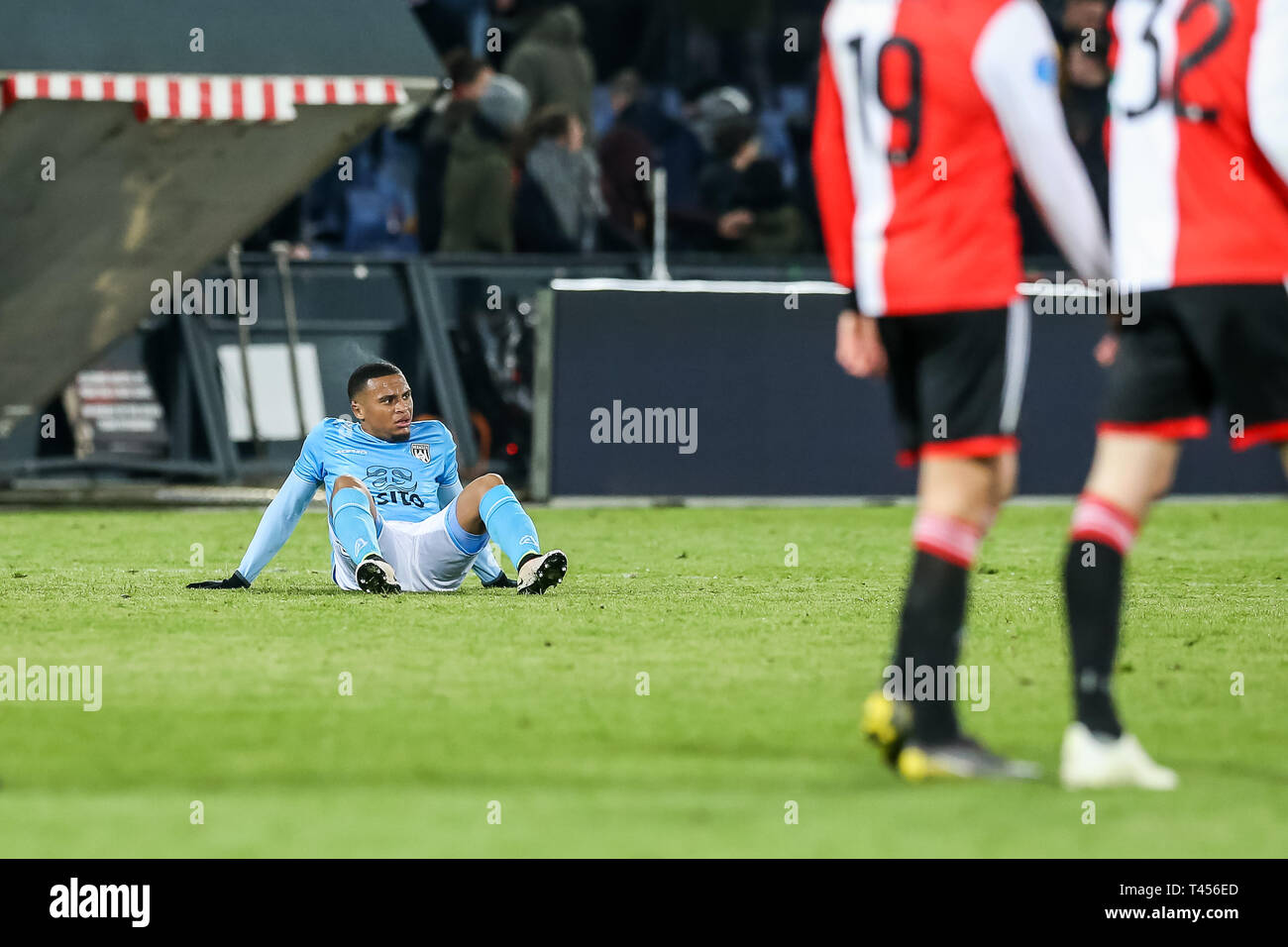 ROTTERDAM, Niederlande, 13-04-2019, Stadion De Kuip, niederländische Fußball, Saison 2018/2019, Eredivisie, Feyenoord - Heracles Almelo, Endergebnis 2-1, Heracles Almelo-Player Jeff Hardeveld ist nach dem Spiel enttäuscht. Stockfoto