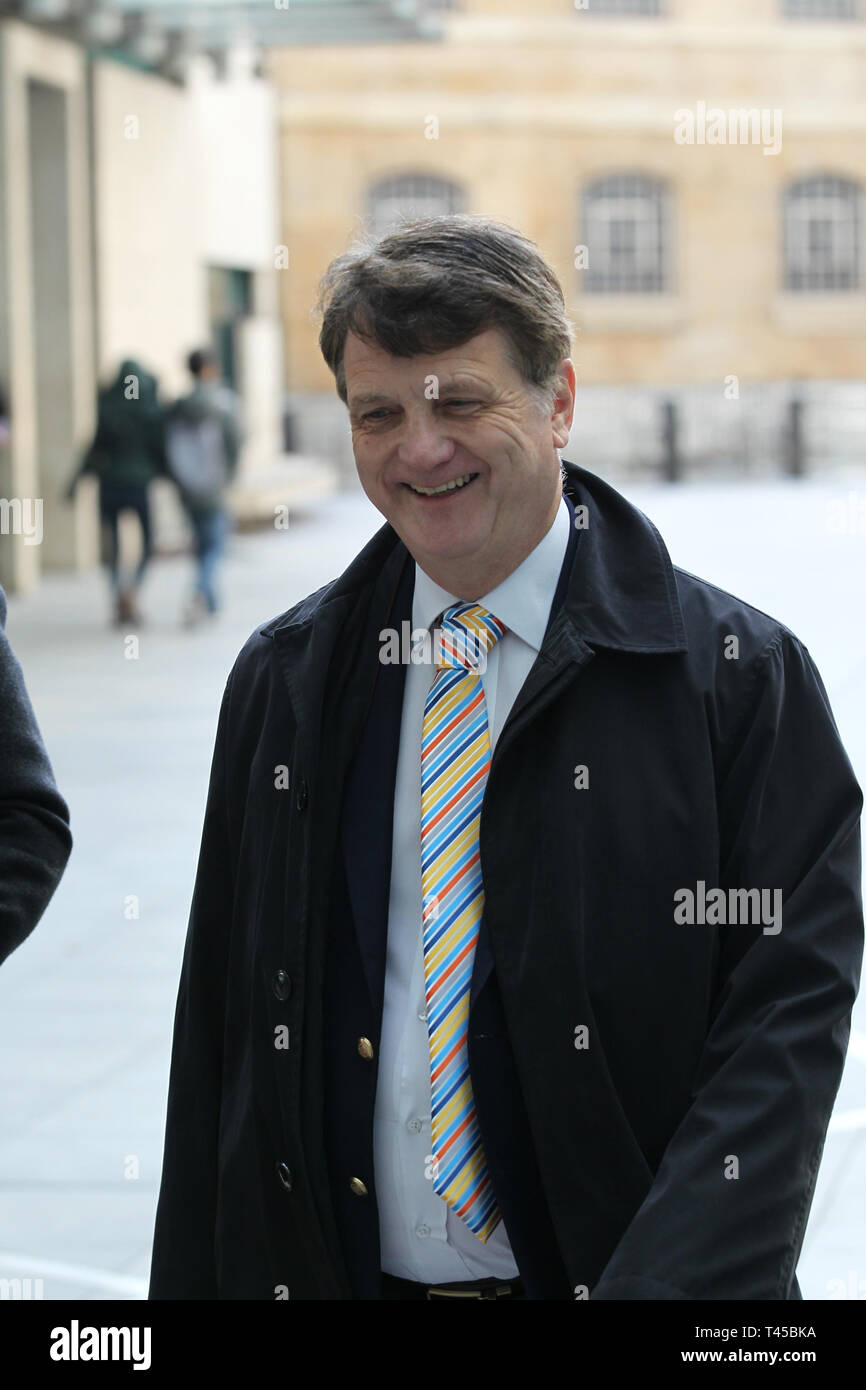 London, Großbritannien. April 2019. Gerard Batten kommt in den BBC Studios Credit: Stockfoto