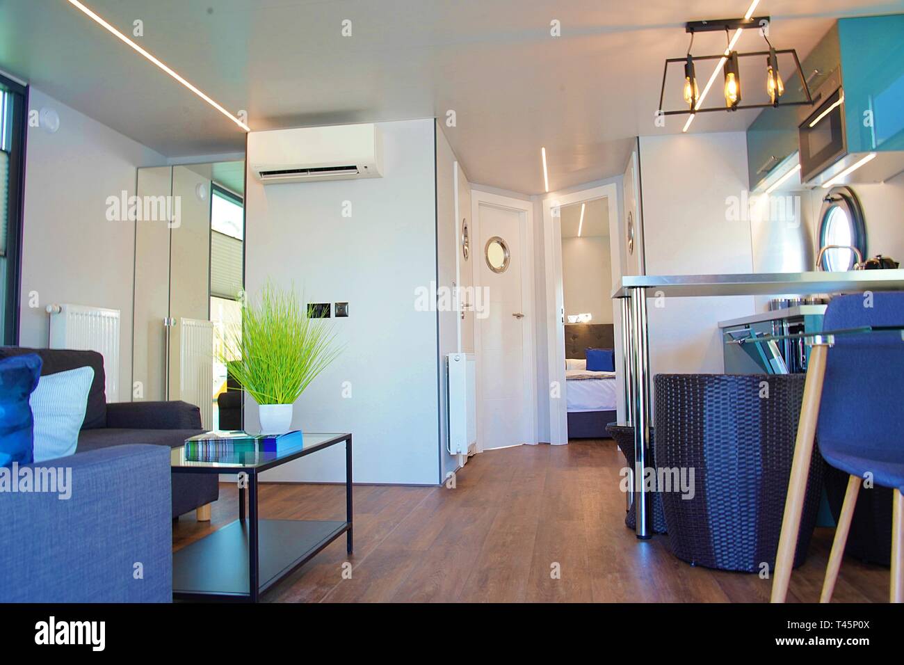 Waterlodge Schwimmende Häuser an Brighton Marina England UK. Stockfoto