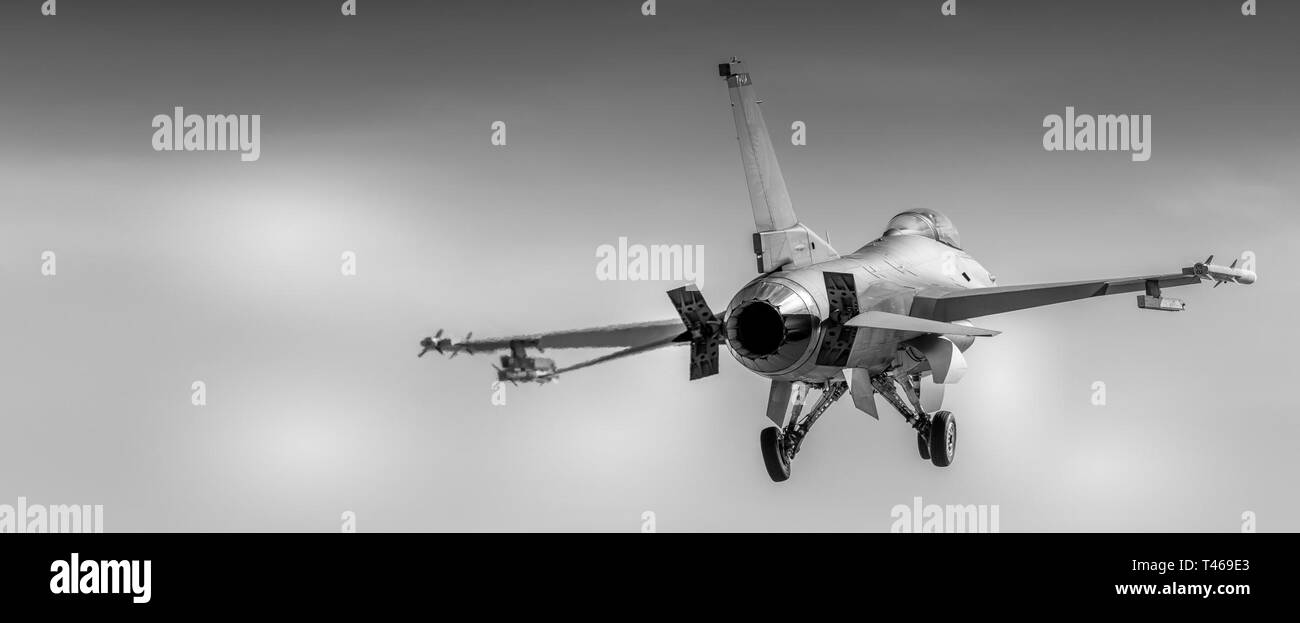 Ein Tulsa Viper auf Annäherung März 6, 2019, in Tulsa Air National Guard Base, Oklahoma. Stockfoto