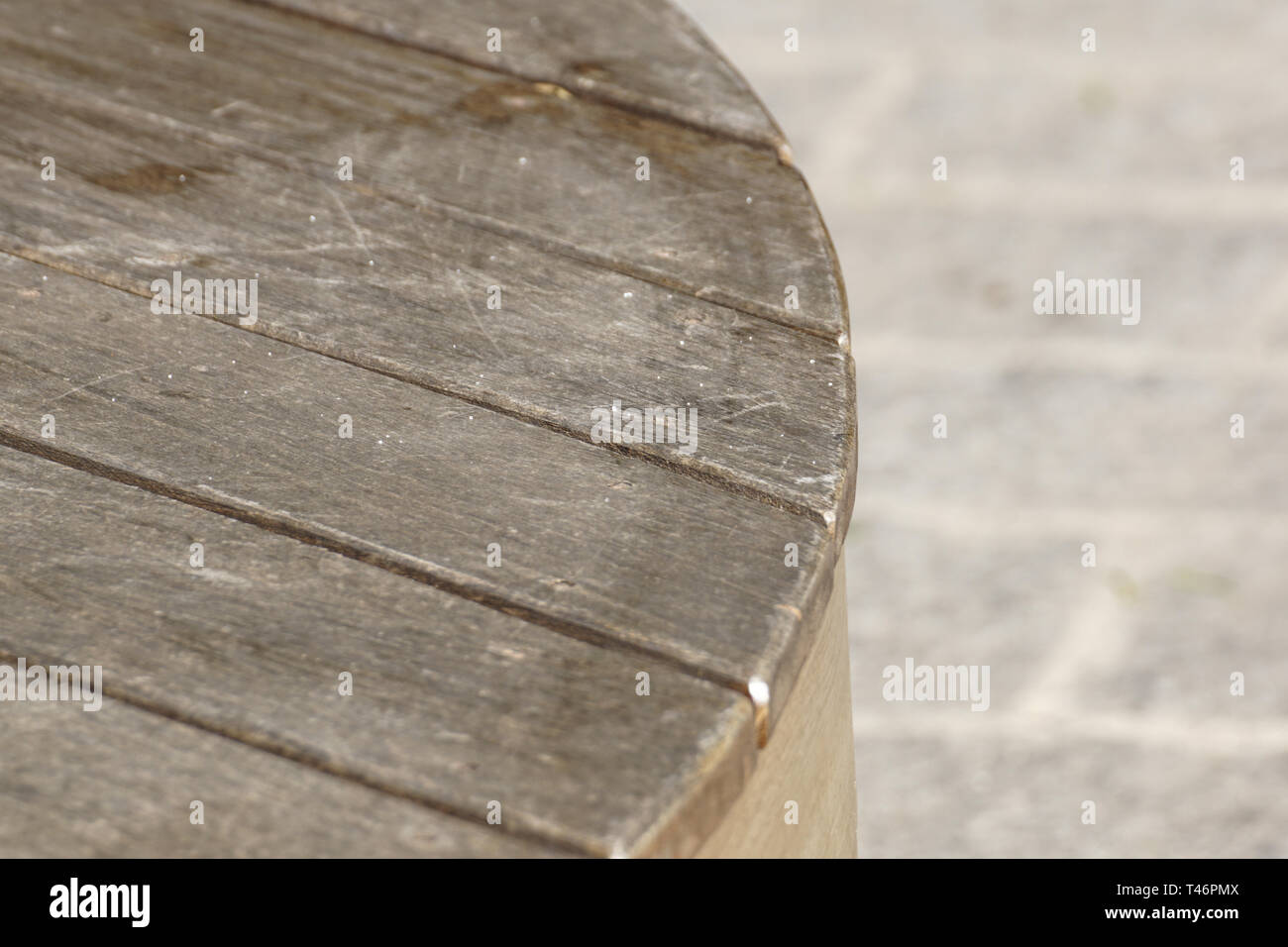 Holz Textur, Holzbrett Korn Hintergrund, Schreibtisch in der Perspektive, gestreifte Holz, alte Tabelle oder Bodenblech Stockfoto