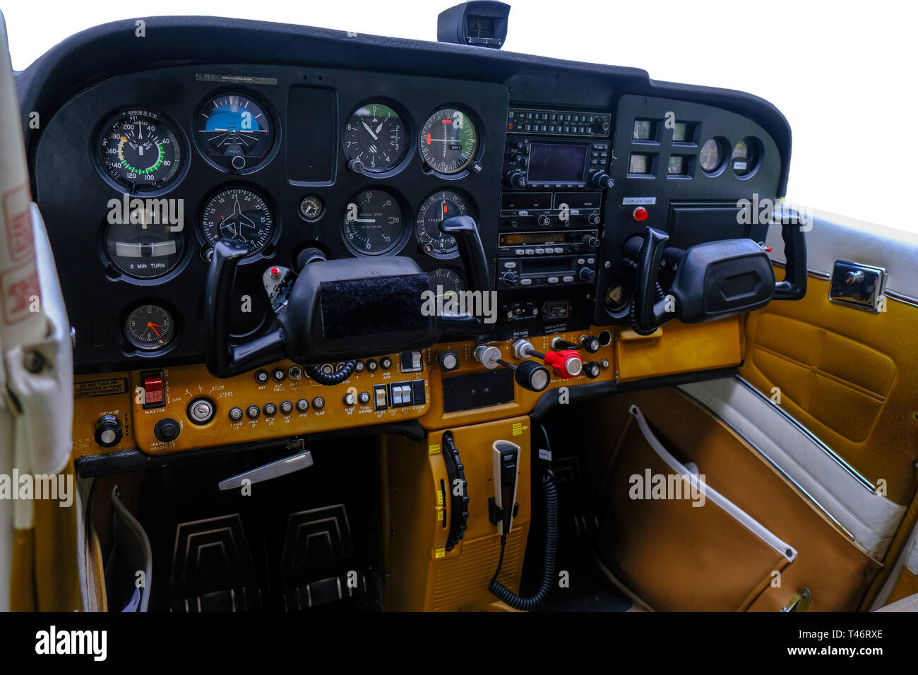 Light sport Flugzeug Instrumententafel, vintage Flugzeug-cockpits isoliert auf weißem Stockfoto