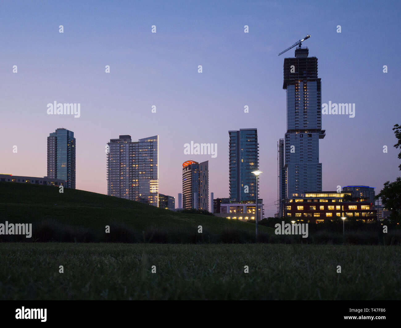 Towers of Austin, Texas vom Butler Park aus gesehen Stockfoto