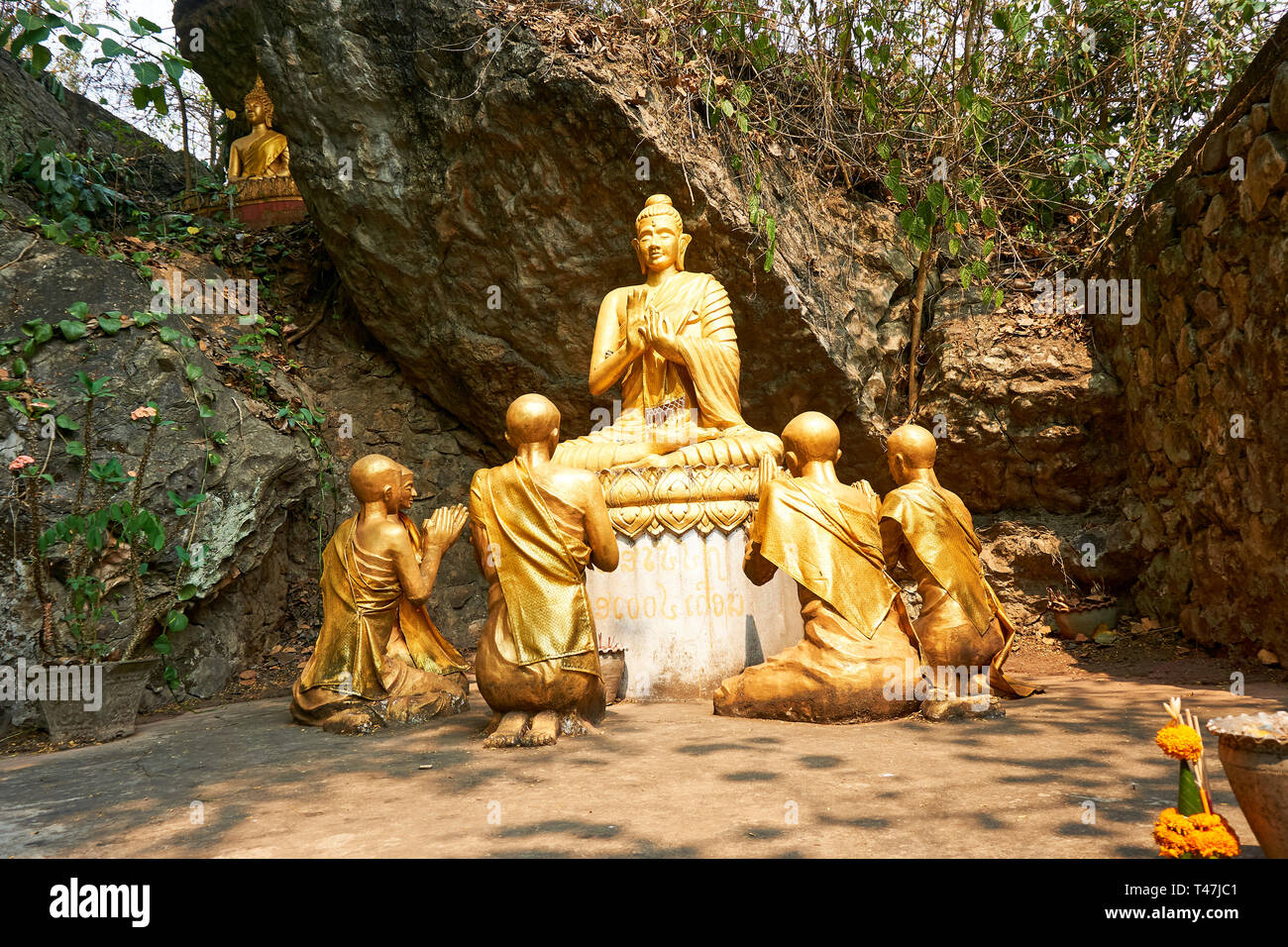 Buddha Statuen in den Berg Phou Si, Luang Prabang, Laos 2019 Stockfoto