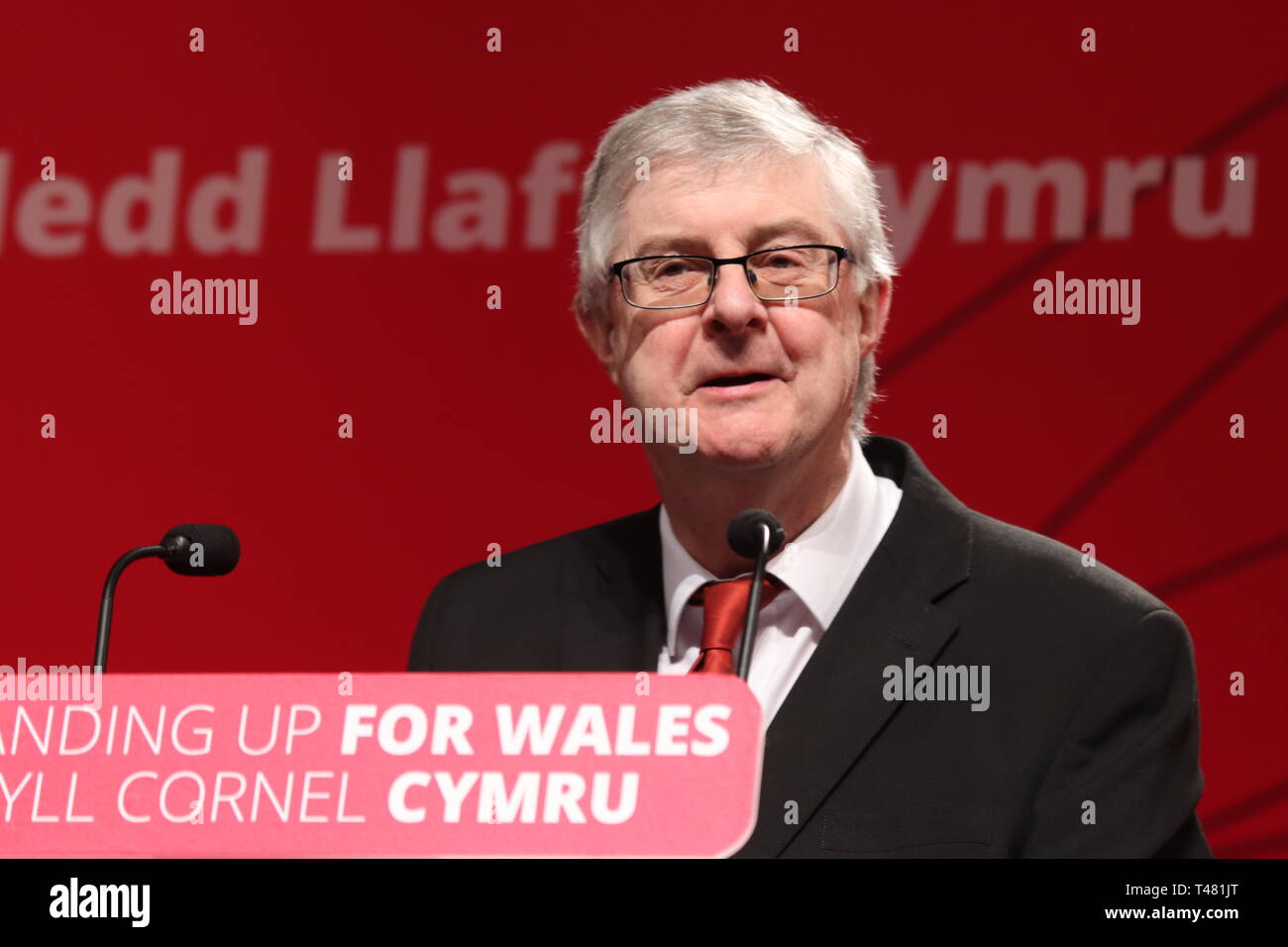 Welsh arbeit Chef Mark Drakeford Adressen der Delegierten auf die Waliser Arbeitskonferenz auf das Venue Cymru Llandudno Wales. Stockfoto