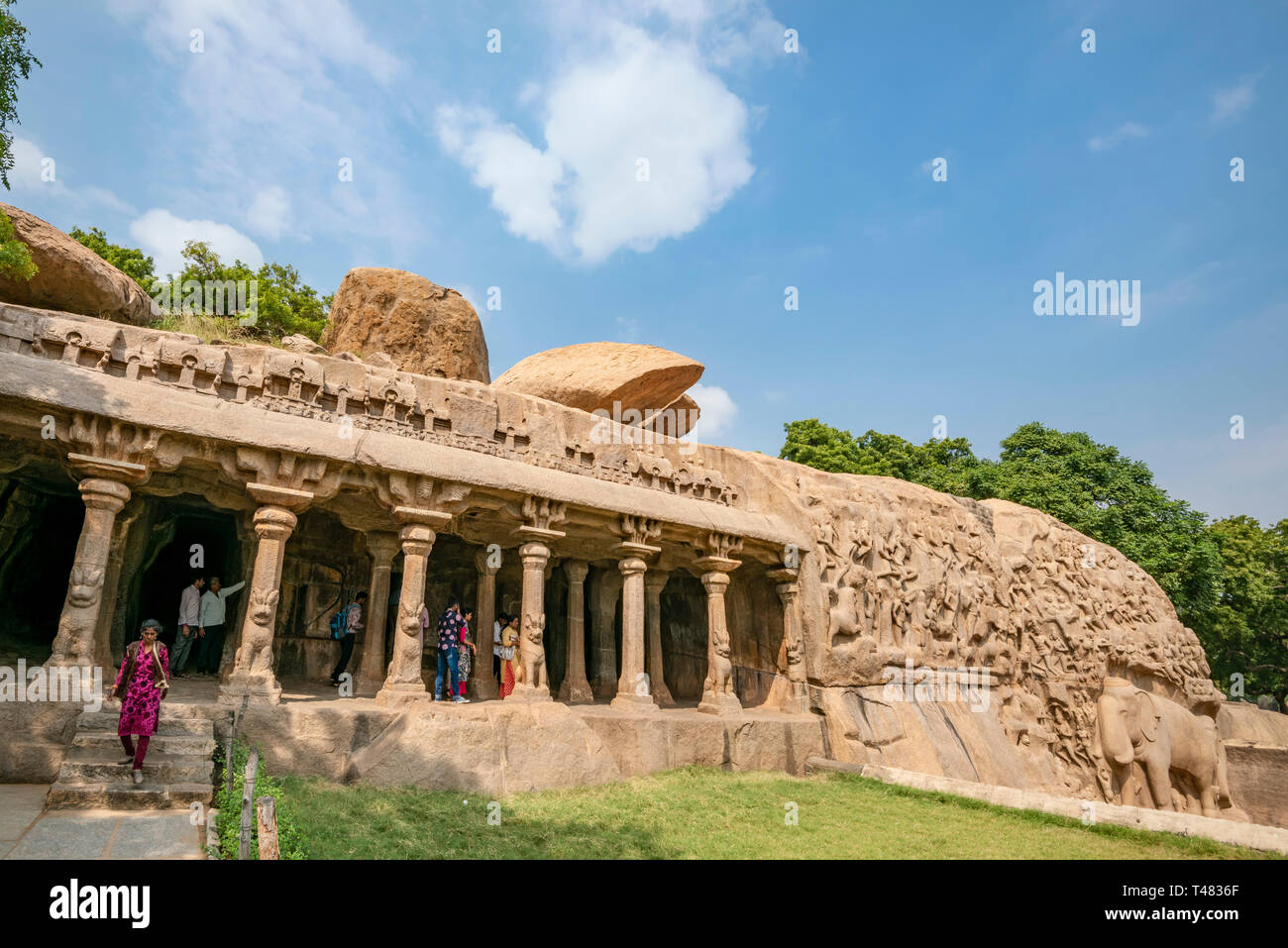 Horizontale Sicht auf die spektakuläre Arjunas Buße in Mahabalipuram, Indien. Stockfoto