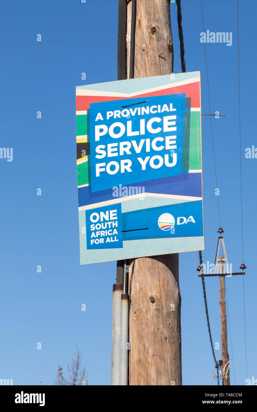 DA (Democratic Alliance) Opposition politische Partei Wahlplakat für 2019 nationale Wahlen, Südafrika verspricht eine provinzielle Polizei Service Stockfoto