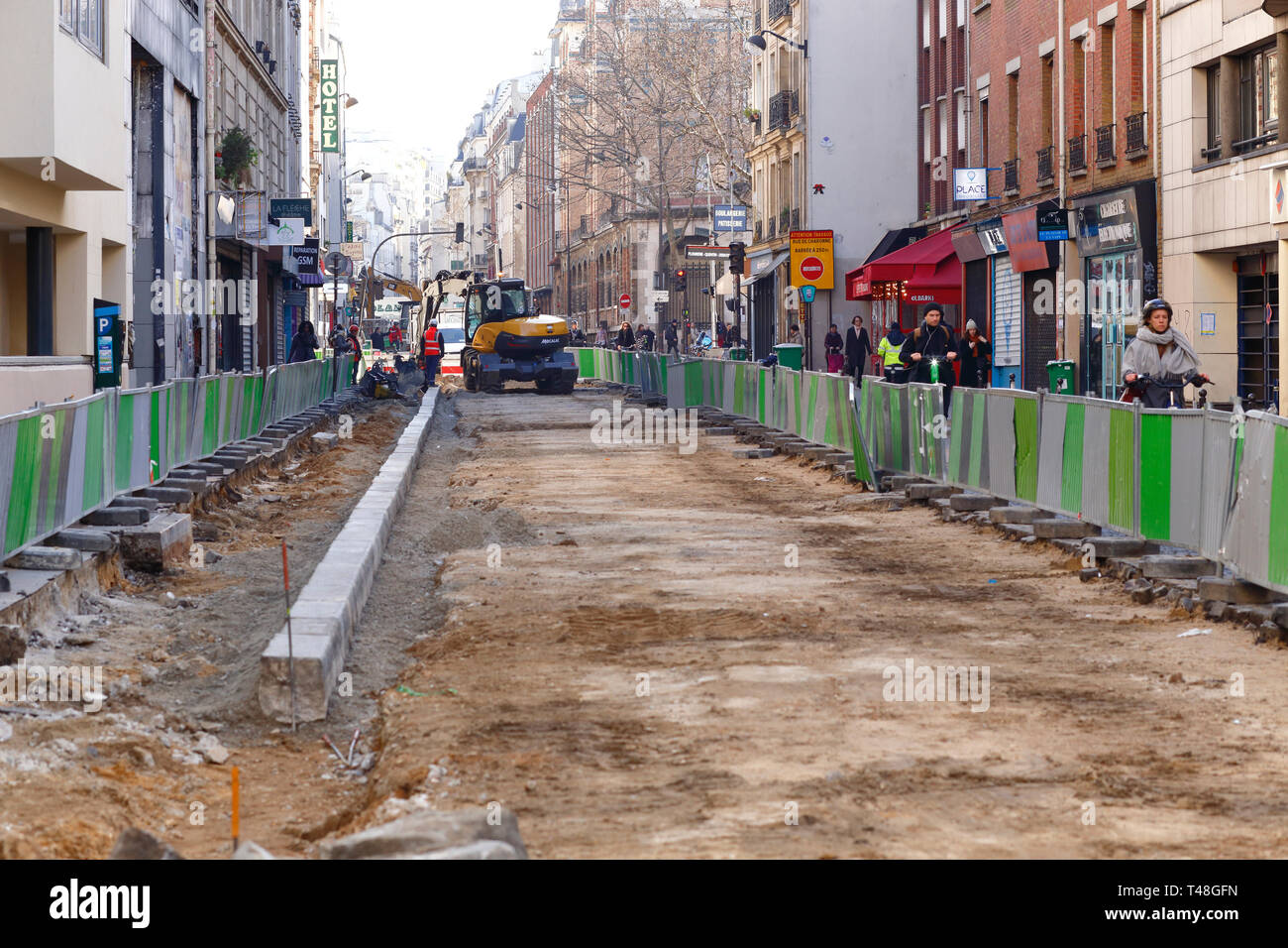 Ein Teil der Rue de Charonne im Bau, in Neubauzeit, Paris, Frankreich, März 19, 2019. Stockfoto