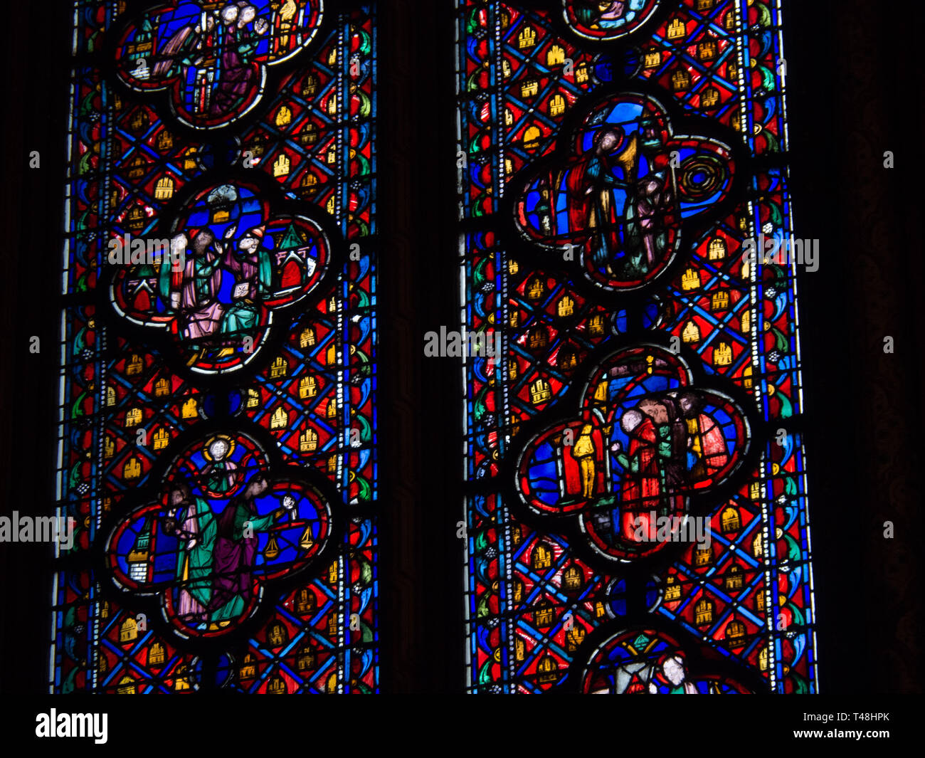 Die Glasfenster in der Sainte-Chapelle in Paris, Frankreich Stockfoto