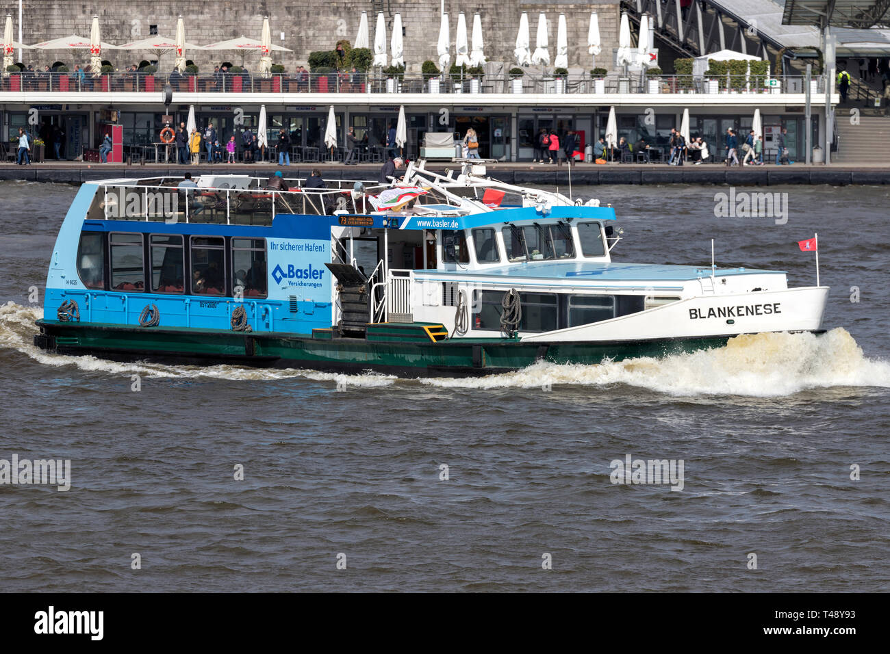 HADAG-Fähre blankenese vor der St. Pauli Landungsbrücken. Das Unternehmen besitzt und betreibt die HADAG-Fähren auf der Elbe. Stockfoto