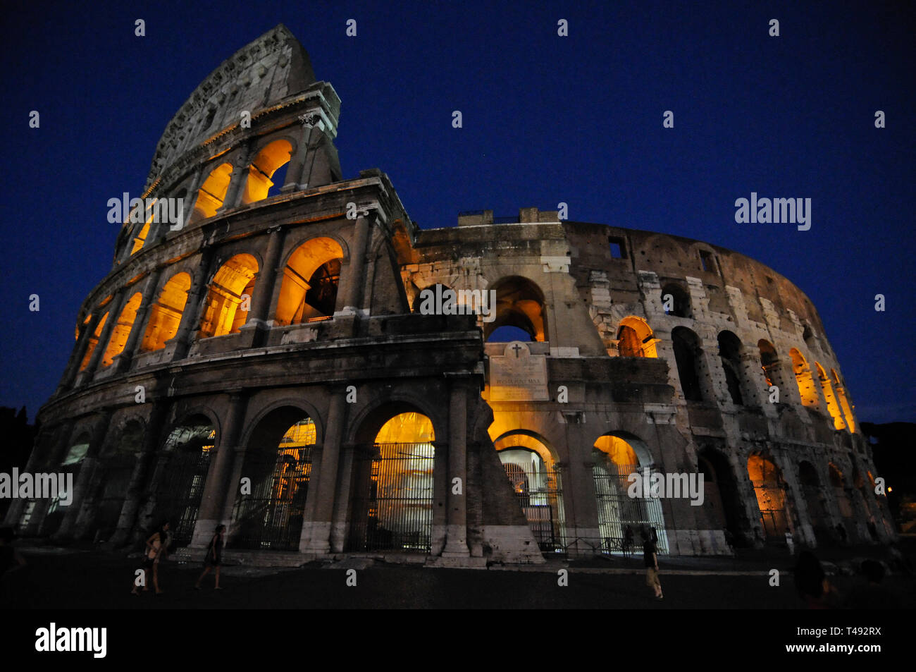 Das Kolosseum (oder Kolosseum). Außerhalb Weitwinkel Panoramaaussicht, Rom Italien Stockfoto