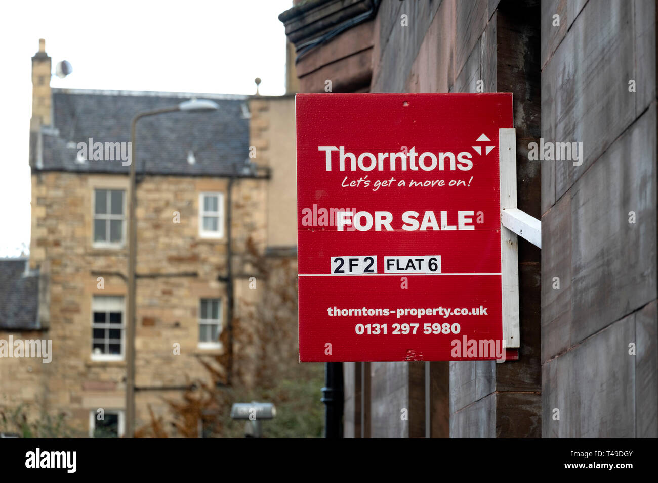 Für Verkauf Zeichen auf einem Haus in Edinburgh, Schottland, Großbritannien, Europa Stockfoto