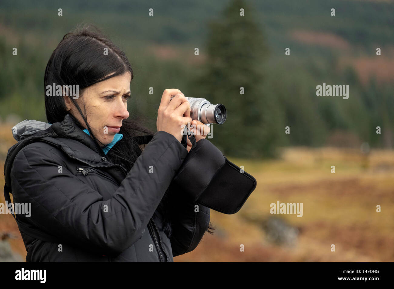 Junge Frau Bilder in der Wüste Stockfoto