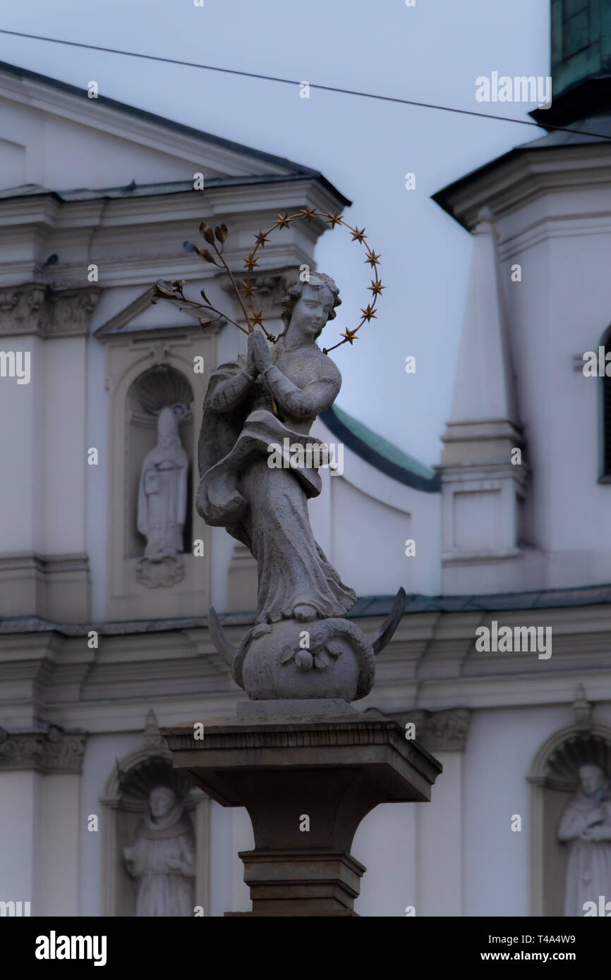 Statue in der Kirche von St. Bernardino von Siena, Krakau Stockfoto