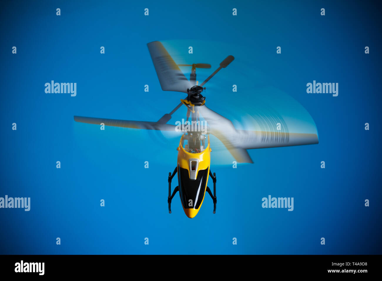Flying RC Hubschrauber Stockfoto