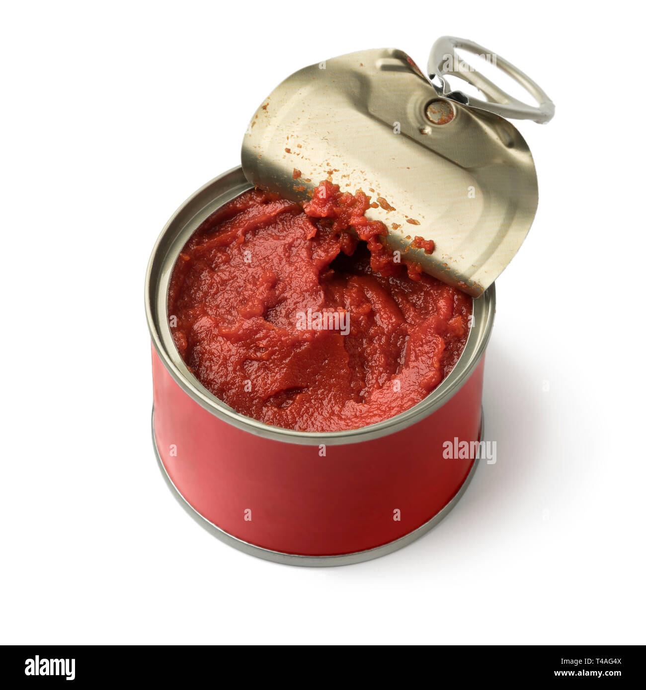 Öffnen Sie können mit Tomatenmark auf weißem Hintergrund Stockfoto