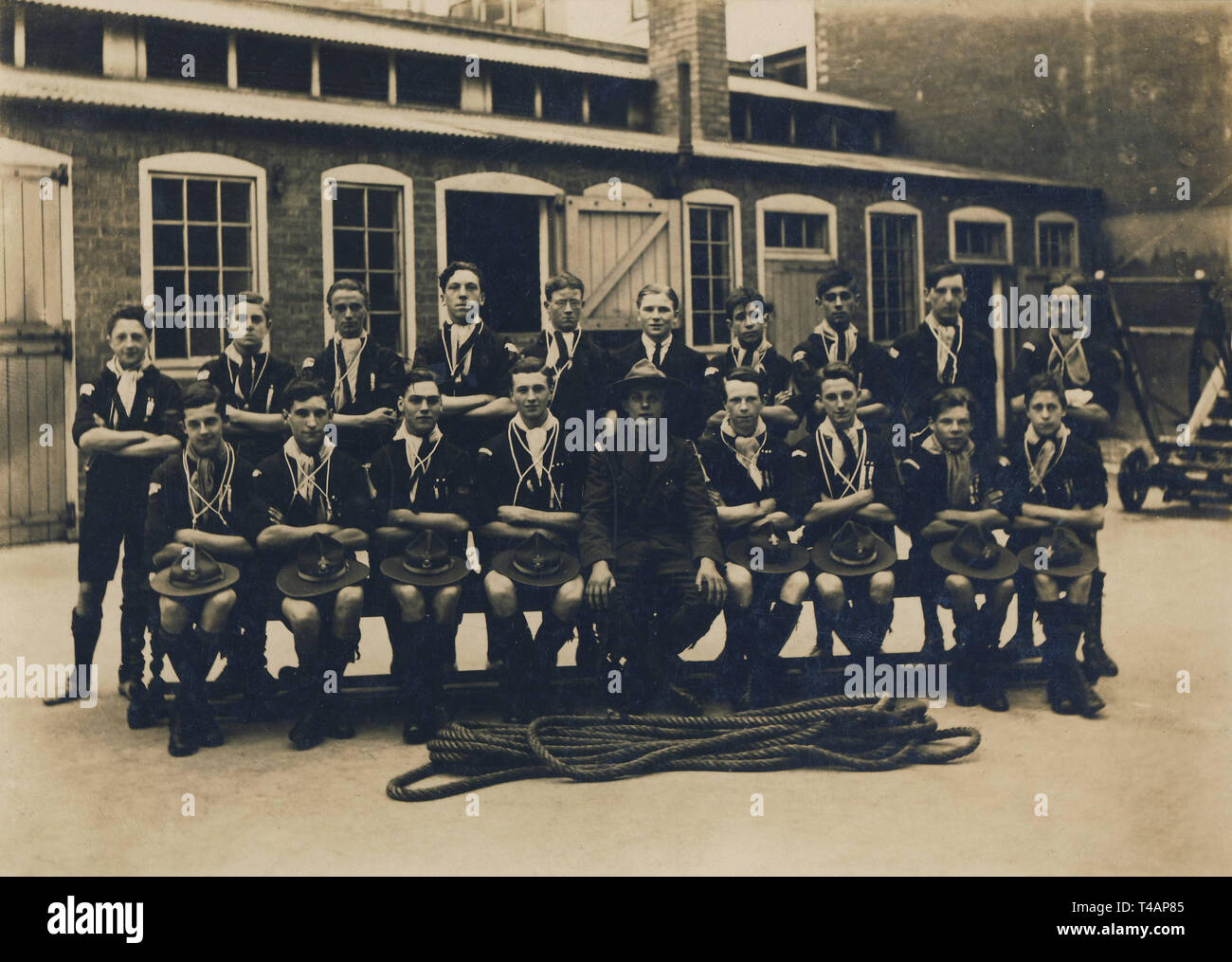 Historisches Archiv Bild eines Pfadfinder Tauziehen Team in Cardiff, Wales, c 1910 s Stockfoto