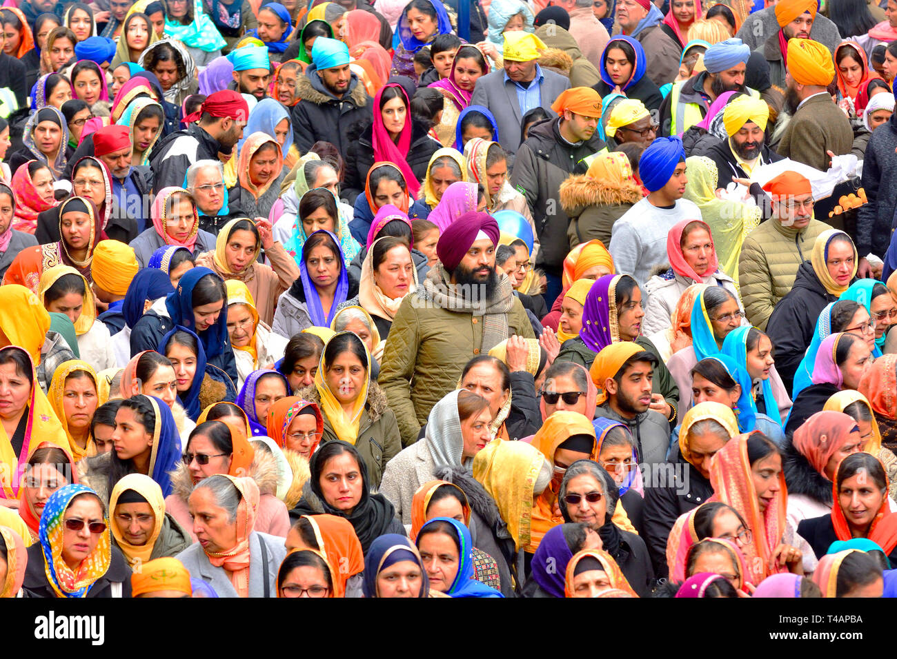 Sikh Mädchen von muslim Kerl