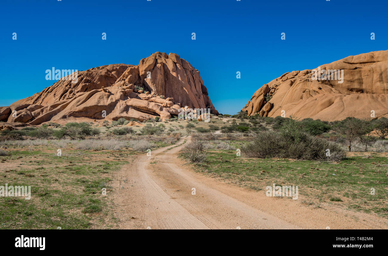 Spitzkoppe, einzigartige Felsformation im Damaraland, Namibia Stockfoto