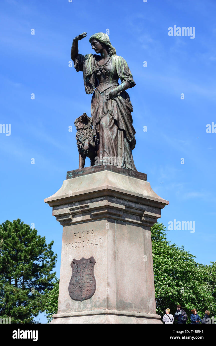 Flora Macdonald Statue durch Inverness Castle, Castle Hill, Inverness, Highland, Schottland, Vereinigtes Königreich Stockfoto