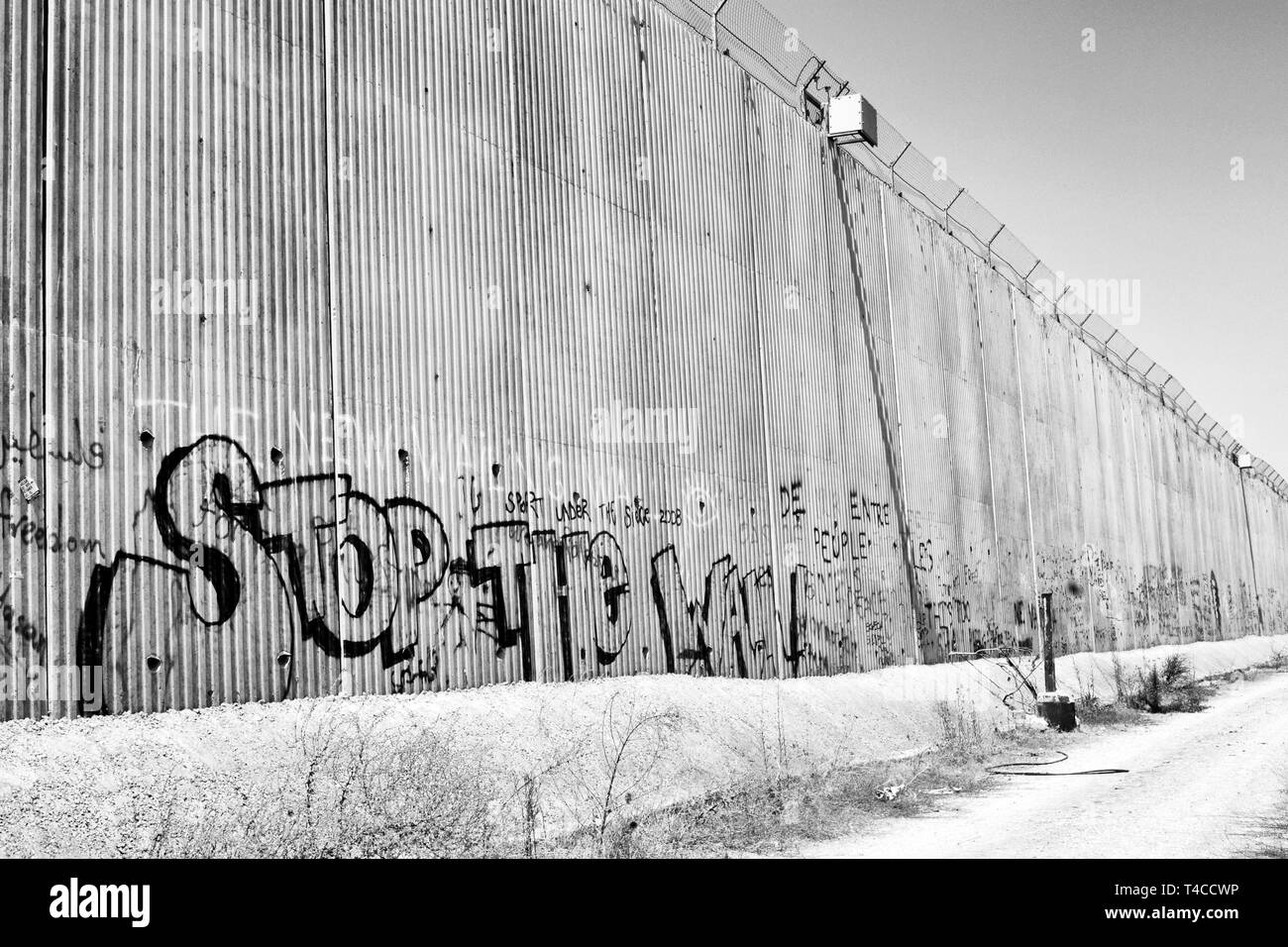 Israelische Trennmauer. Die Barriere bildete die Grundlage für die De-facto-annexion der meisten Siedlungen und viel Land für ihre zukünftige Expansion. Stockfoto