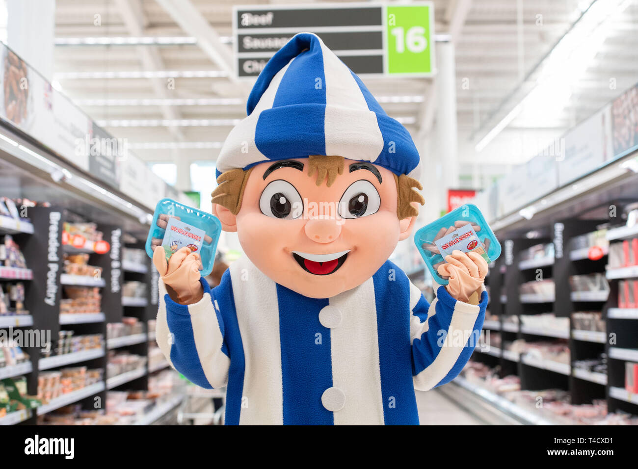 Asda Wee Willie Winkies, Pressemitteilung April 2019 WEE WILLIE WINKIES FEIERN NATIONALE NOTIERUNG Neue exklusive nationale Deal sieht schottische Kinder Sau Stockfoto