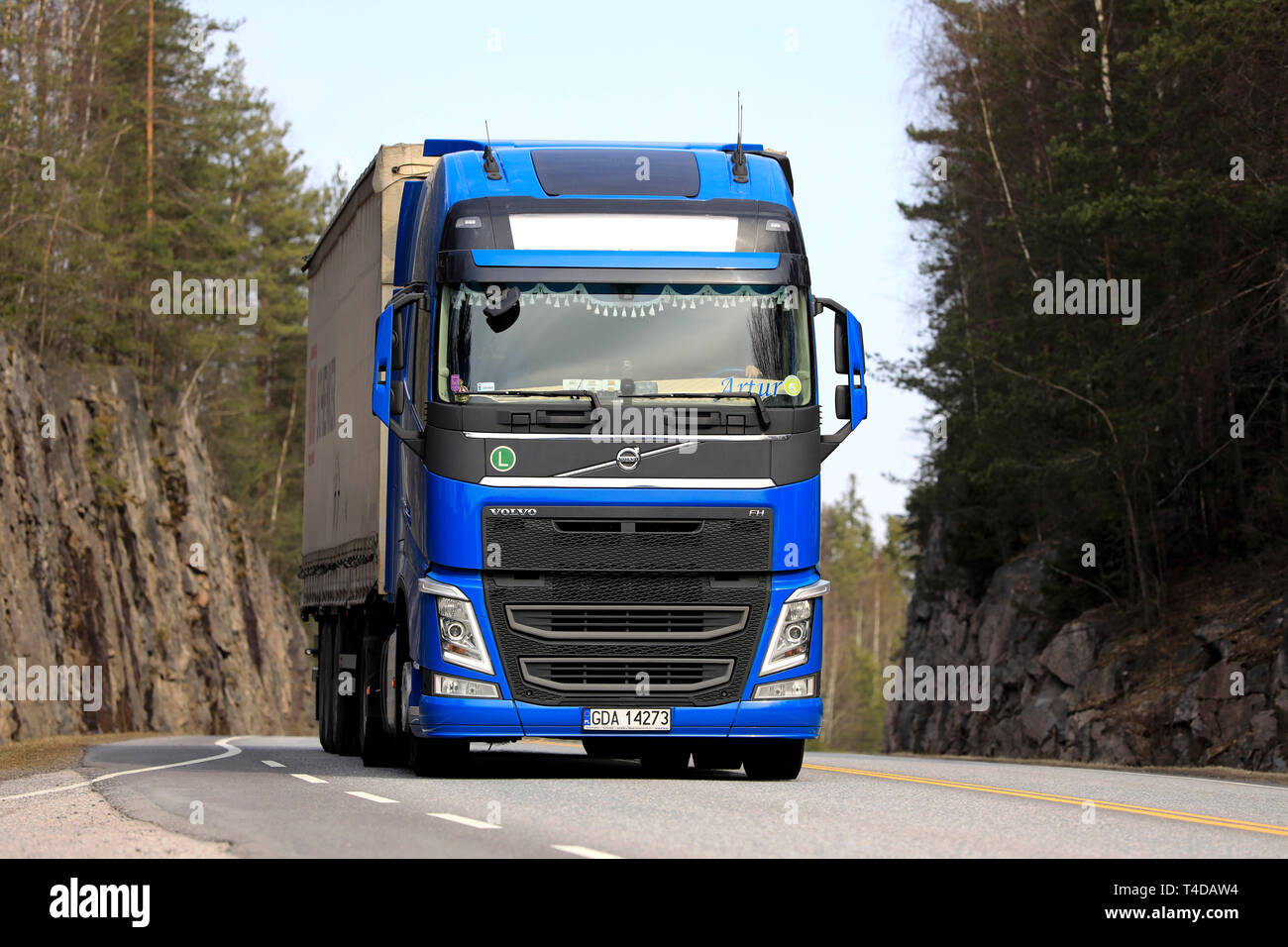 Salo Finnland 5 April 2019 Blau Volvo Fh Auflieger Nach Vorne