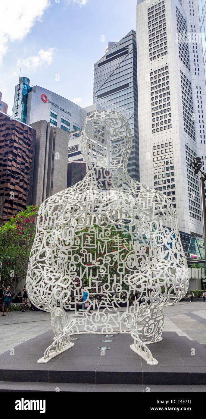 Singapur Seele lackiertem Edelstahl Skulptur von Jaume Plensa im Ocean Finanzzentrum Downtown Singapur. Stockfoto