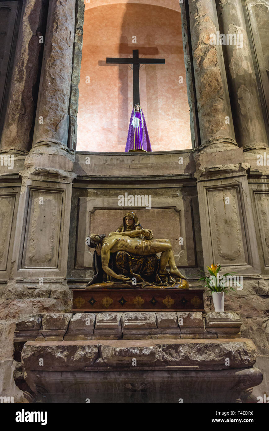 Seite Altar in Igreja de Sao Domingos - National Monument Kirche in Lissabon, Portugal. Stockfoto