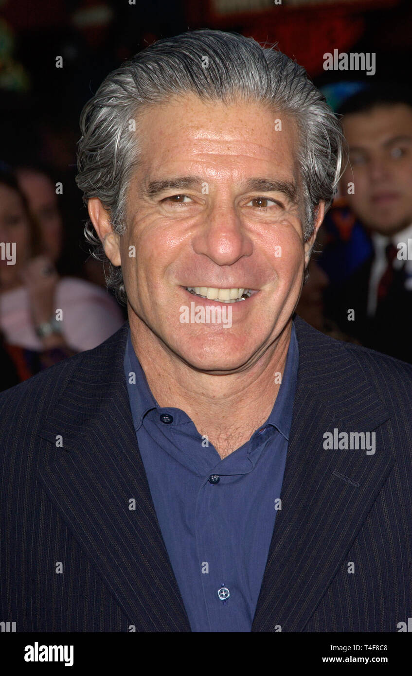 LOS ANGELES, Ca. April 13, 2004: Regisseur Michael LEMBECK im Rahmen der Weltpremiere in Hollywood, seines neuen Films Connie und Carla. Stockfoto