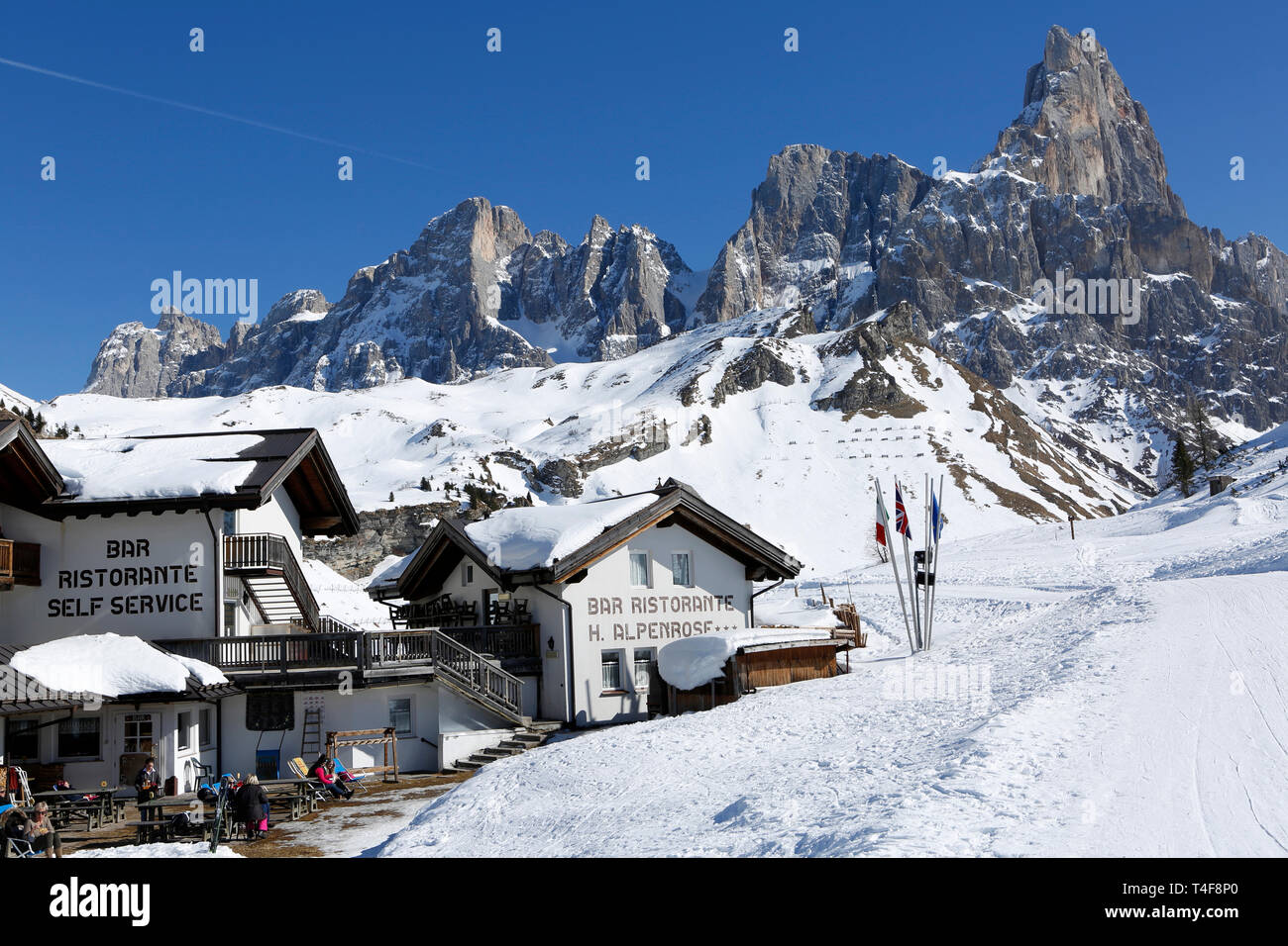 Palla gruppe -Fotos und -Bildmaterial in hoher Auflösung – Alamy