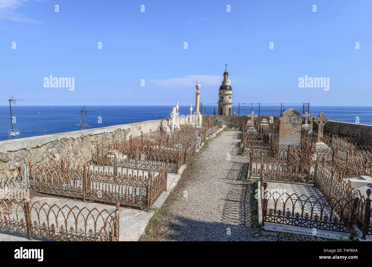 Frankreich, Alpes Maritimes, Menton, Gräber in der Russischen Friedhof // Frankreich, Alpes-Maritimes (06), Menton, Saint-Florent-le-Vieil Russe, tombes Stockfoto