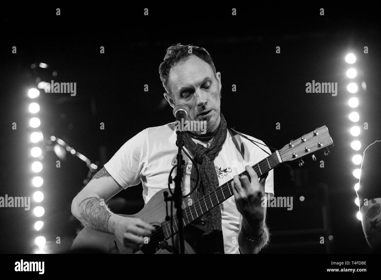 Norwegen, Bergen-Marts 23, 2019. Die britische Band Armee von Motten führt ein Live Konzert in Hulen in Bergen. (Foto: Gonzales Foto - Jarle H. Moe). Stockfoto