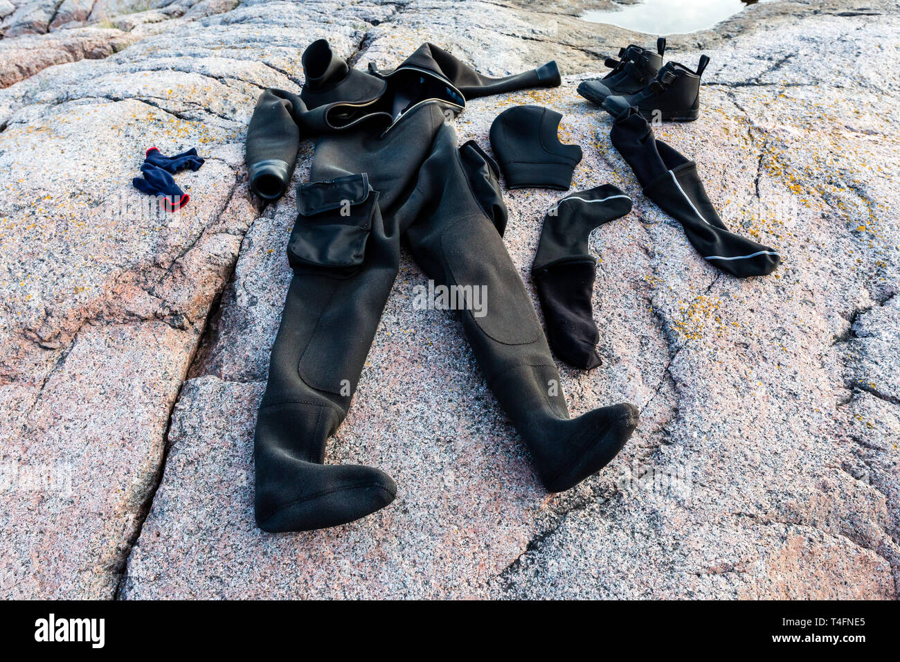 Tauchen Ausrüstung trocknet nach dem Tauchen auf dem Steinernen Meer Stockfoto