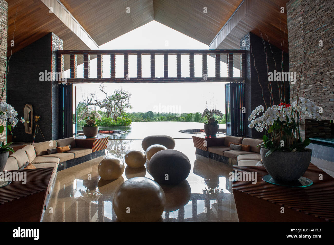 Die Lobby des Luxus 5 Sterne Ayana Resort & Spa in Jimbaran, Bali, Indoneisa Stockfoto