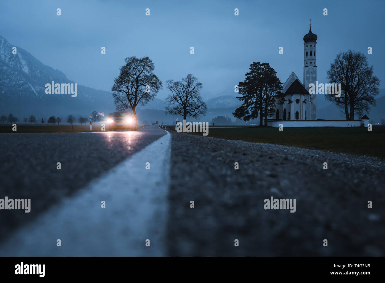 Weg zur Kirche St. Colloman Stockfoto