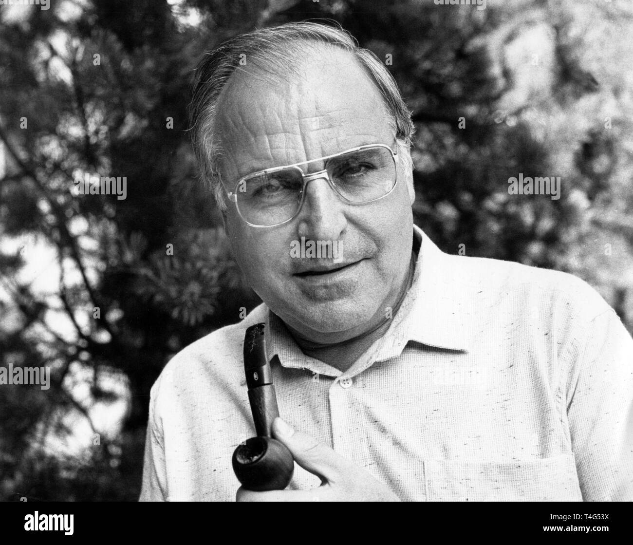 Vorsitzende der Christlich Demokratischen Union (CDU) Helmut Kohl am 07. August 1980 im Salzkammergut - Österreich - im Urlaub. | Verwendung weltweit Stockfoto