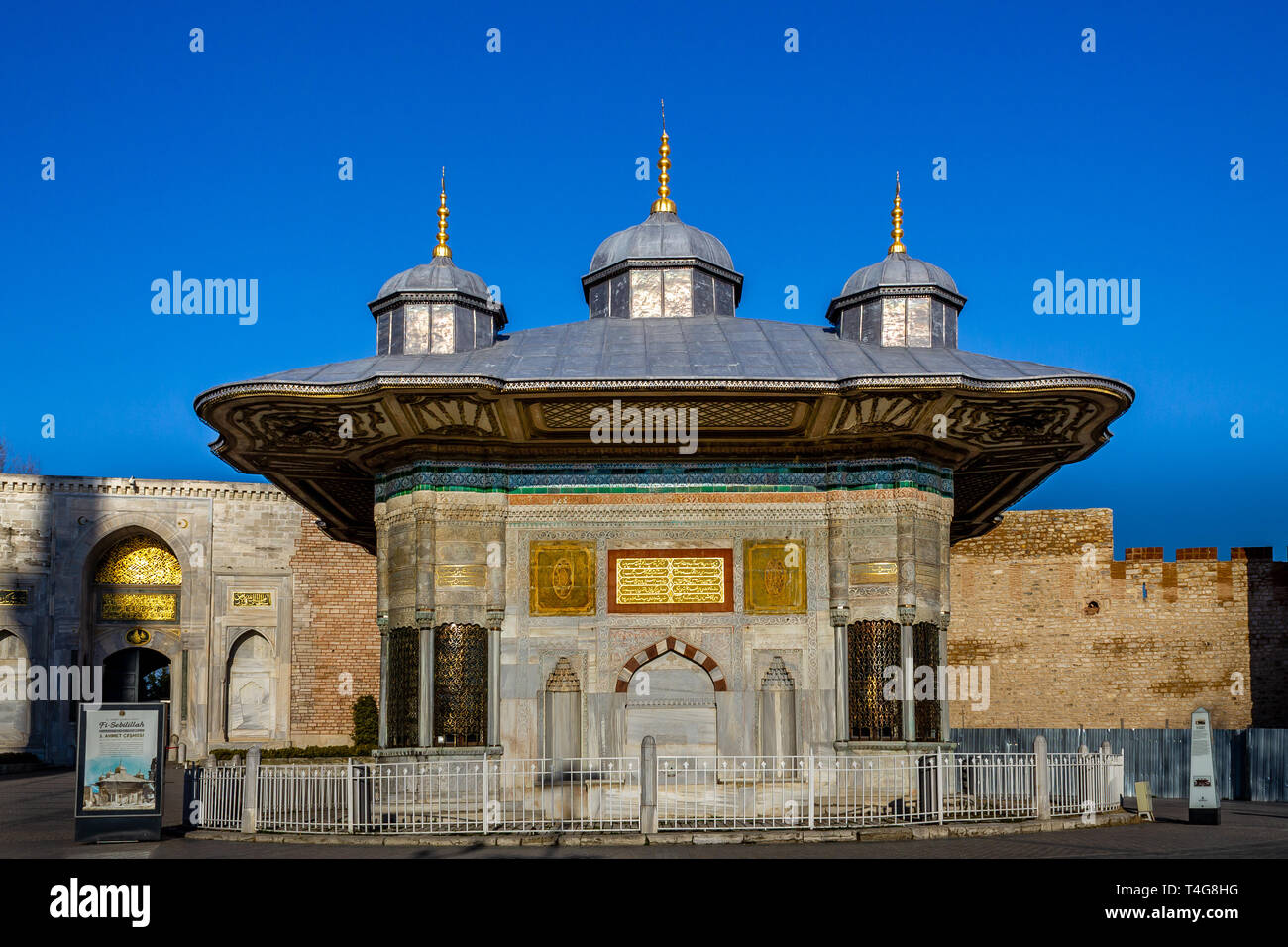 Sultanahmet, Istanbul/Türkei - vom 19. Februar 2019: Dritte Ahmed Brunnen Stockfoto