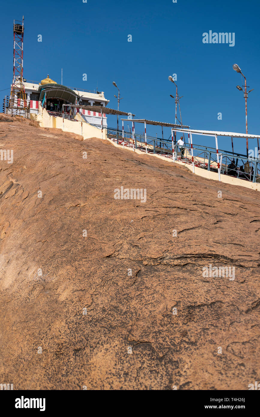 Vertikale Ansicht des Rock Fort Tempel in Trichy, Indien. Stockfoto